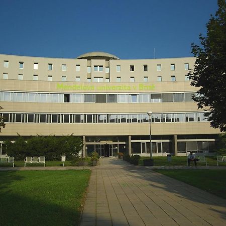 Kolej Akademie Hotell Brno Eksteriør bilde