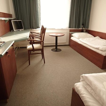 Kolej Akademie Hotell Brno Eksteriør bilde
