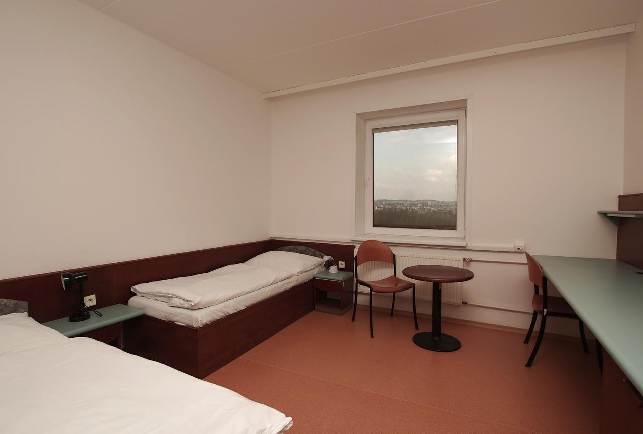 Kolej Akademie Hotell Brno Eksteriør bilde
