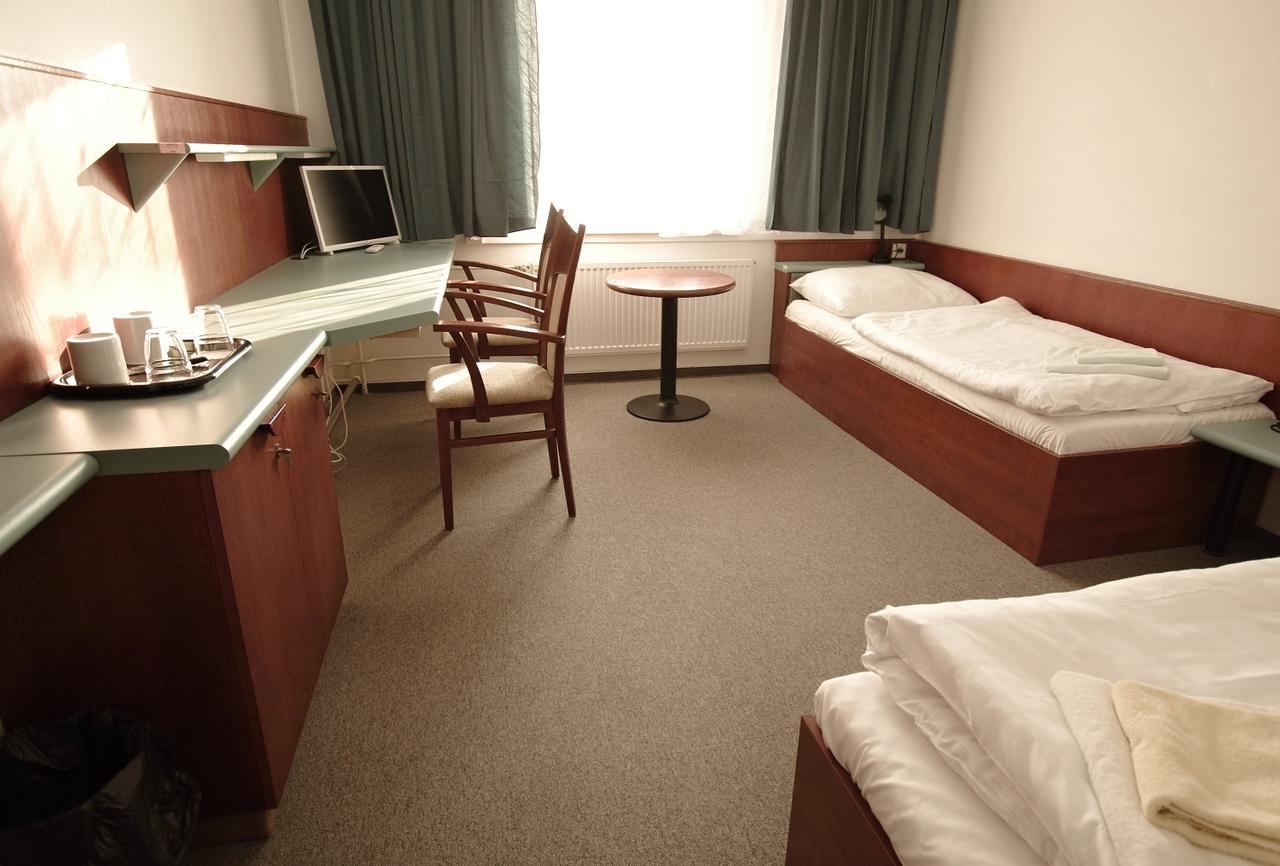 Kolej Akademie Hotell Brno Eksteriør bilde